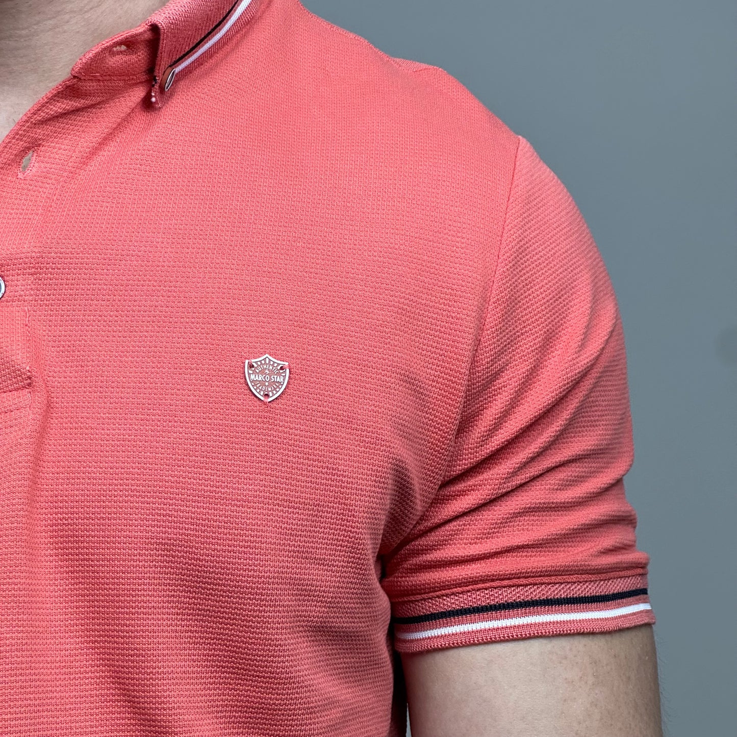 Kontraszt galléros póló - Lazac