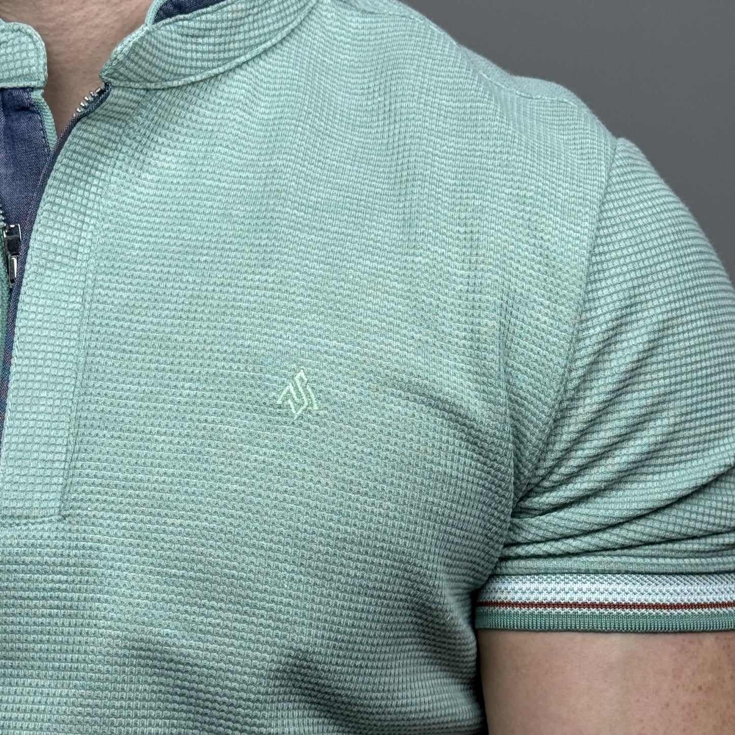 Állógalléros póló - Pasztell zöld